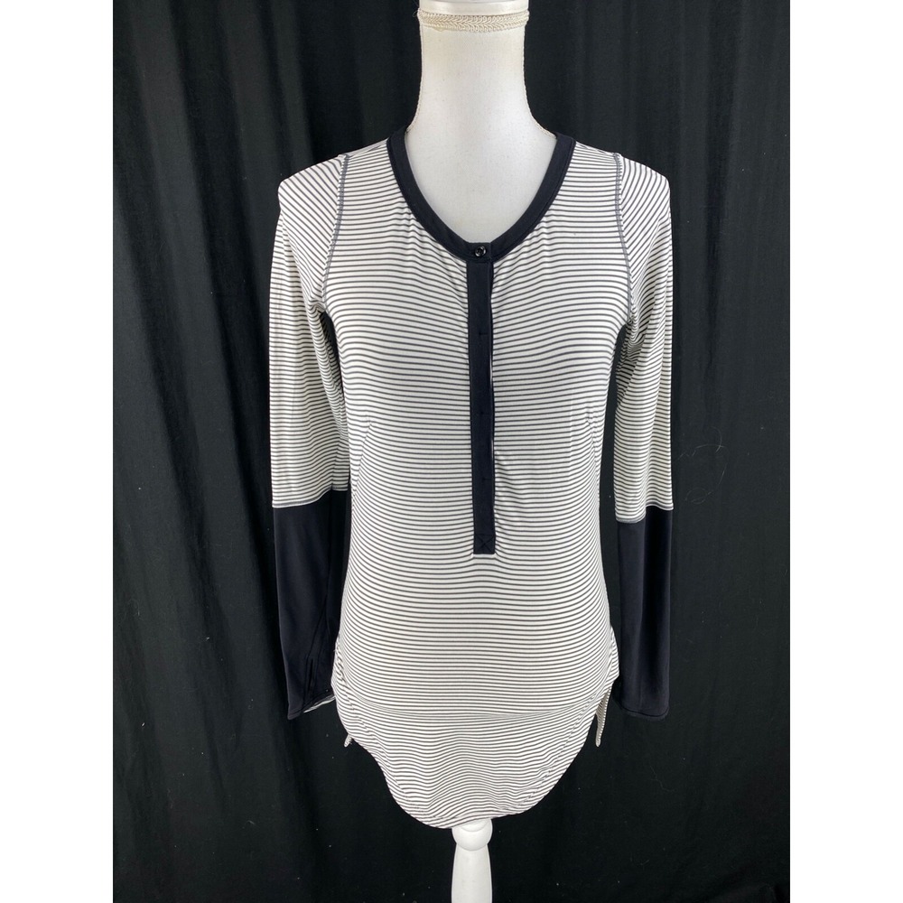 Lululemon (Fits Size 4) Urbanite Henley Long Sleeve Hyper Stripe Angel Wing Blac